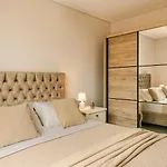 Elena - Zen Villa Fiskardo